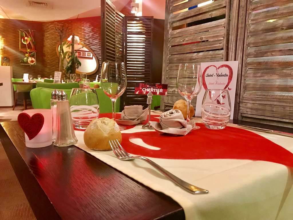 Kyriad Hotel Nevers Centre Restaurant photo