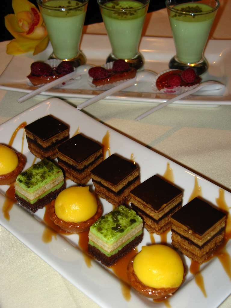 Kyriad Hotel Nevers Centre Restaurant photo